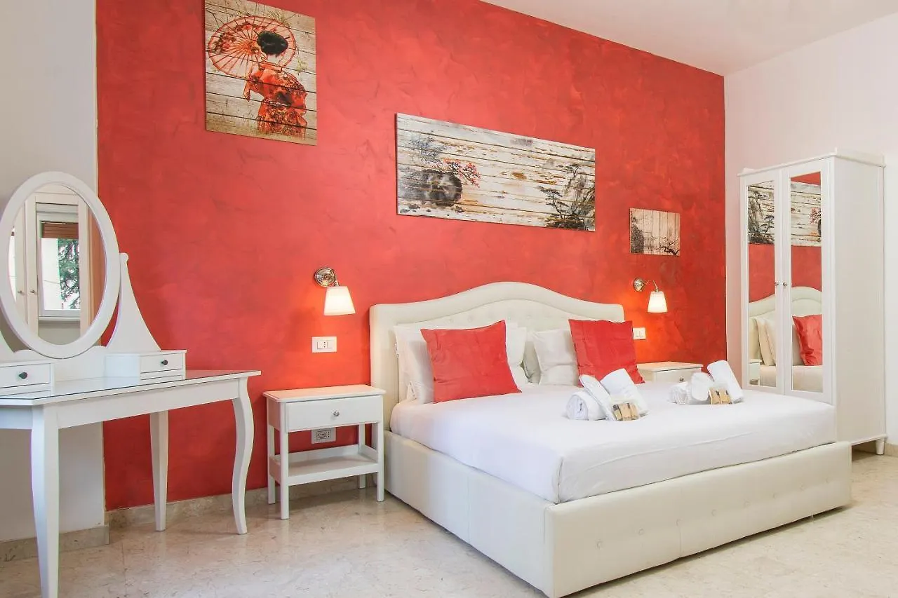 Luxury Boutique Hotel Rom Bed & Breakfast